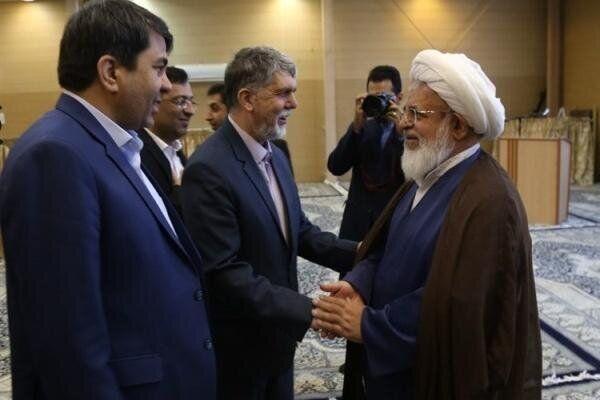 وزیر فرهنگ و ارشاد با نماینده ولی فقیه در استان یزد دیدار کرد