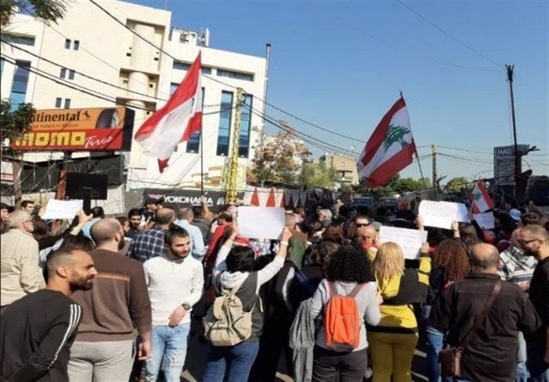  تظاهرات در اطراف سفارت آمریکا در لبنان
