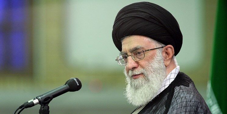پیام تسلیت رهبر معظم انقلاب اسلامی در آئین تشییع شهید سلیمانی در کرمان قرائت شد