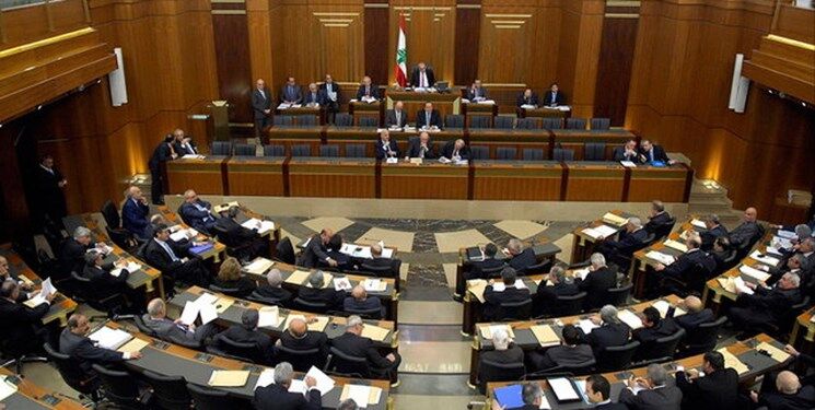 تعویق رایزنی‌های پارلمان لبنان برای انتخاب نخست‌وزیر جدید