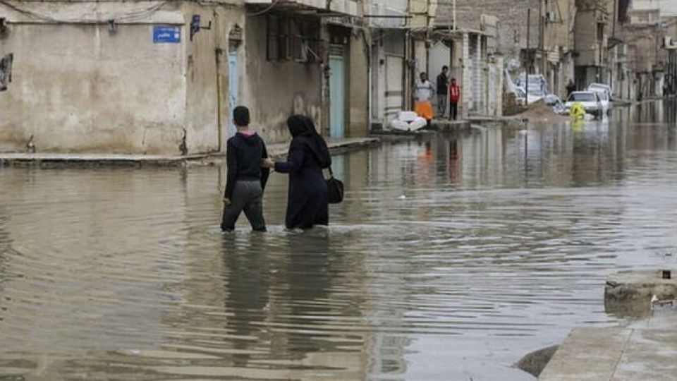زیر آب رفتن خانه های مردم و زیرآبی شهرداری اهواز