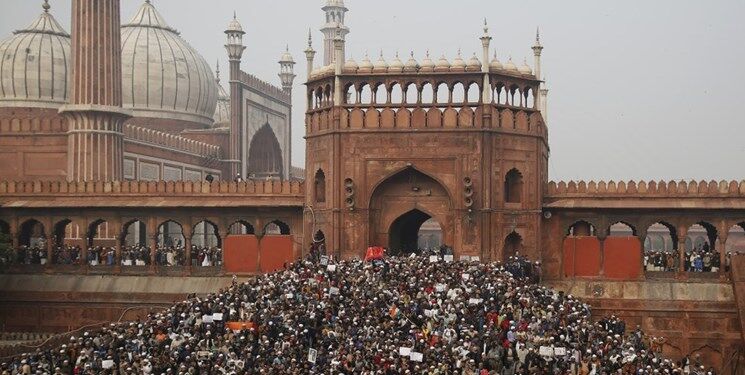 شمار کشته‌شدگان اعتراضات هند به 17 نفر رسید

