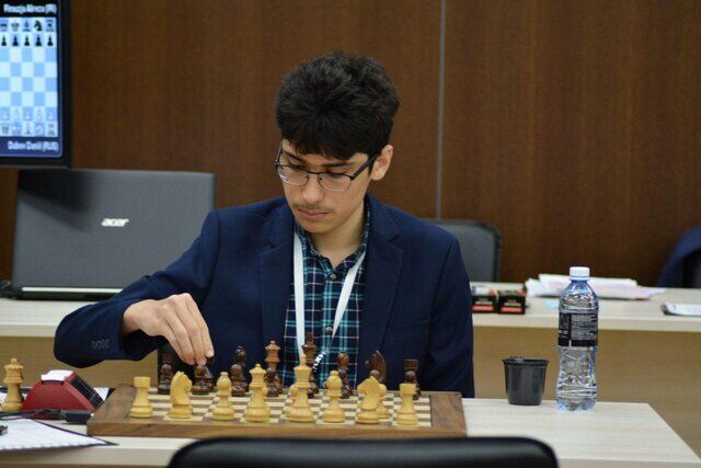 «فیروزجا» تغییر تابعیت را تایید کرد/ نابغه شطرنج ایران برای فرانسه بازی می‌کند!