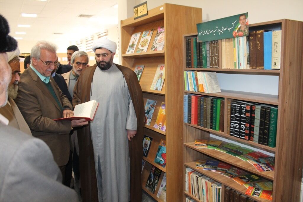 افتتاح کتابخانه عمومی ۹دی در مشهد
