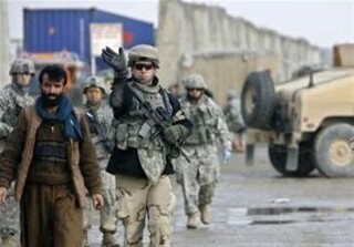 حمله راکتی طالبان به پایگاه آمریکایی بگرام در افغانستان