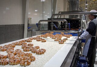 اشتغال مستقیم ۹۰۰ نفر در شرکت نان قدس رضوی