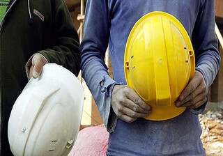کارگران ساختمانی مشهد با تفاهم‌نامه ۱۳ دستگاه و نهاد ساماندهی می‌شوند