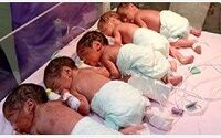 تولد نوزادان پنج قلو در سومین بارداری مادر  مشهدی 