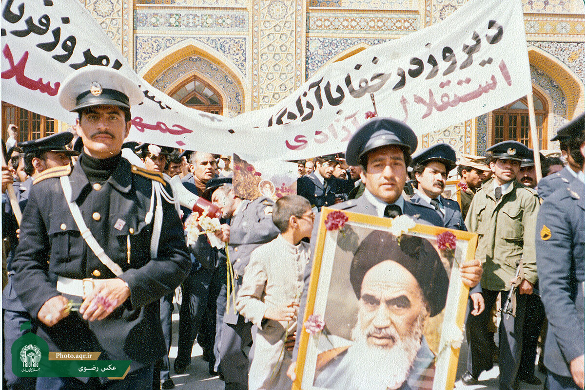 اولین حرکت گروهی انقلاب در مشهد/فیلم