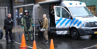 انفجار دو محموله پستی حاوی بمب در اداره پست «آمستردام»