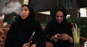عربستان در رتبه پنجم جهانی مصرف دخانیات در میان زنان