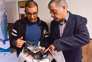 جشنواره پروژه های کاربردی دانشکده برق و کامپیوتر دانشگاه صنعتی اصفهان برگزار شد