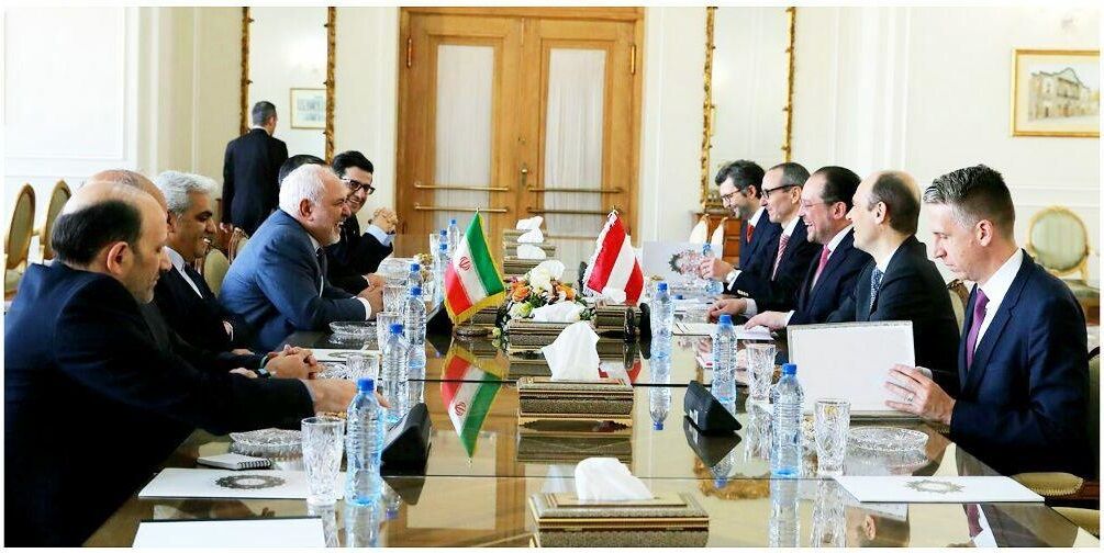 وزیر خارجه اتریش با ظریف دیدار کرد
