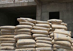 افزون بر ۳۷۴ هزار تن سیمان از گمرک دوغارون به افغانستان صادر شد