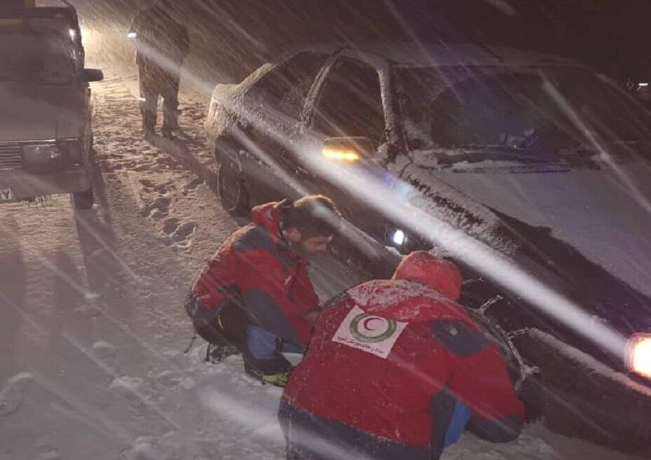 امدادرسانی به هزار و ۶۱۴مسافر گرفتار در برف و کولاک