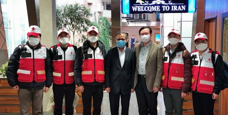 پزشکان متخصص چینی به همراه محموله جدید کمک وارد تهران شد