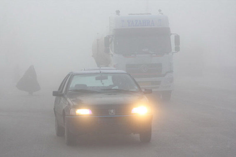جاده‌های کوهستانی خراسان‌ رضوی مه‌ آلود است
