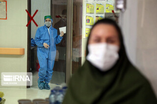 ابتلای ۳۰ نفر از کادر درمان استان یزد به ویروس کرونا 