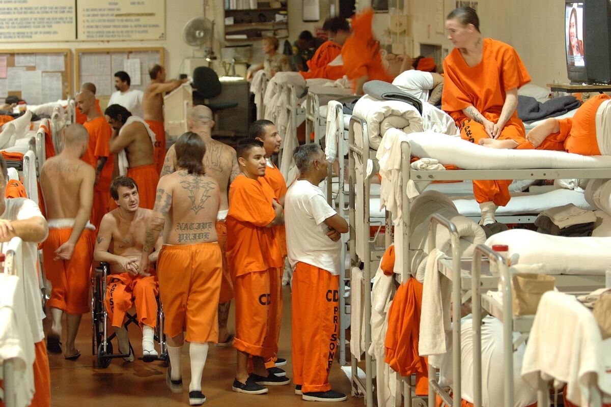 بحران کرونا در زندان‌های آمریکا
