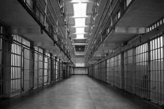 یک زندان فدرال آمریکا عمدا سوابق زندانیان مبتلا به کرونا را از بین می‌برد
