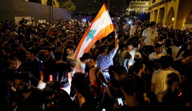 تظاهرکنندگان لبنانی به خیابان‌ها بازگشتند
