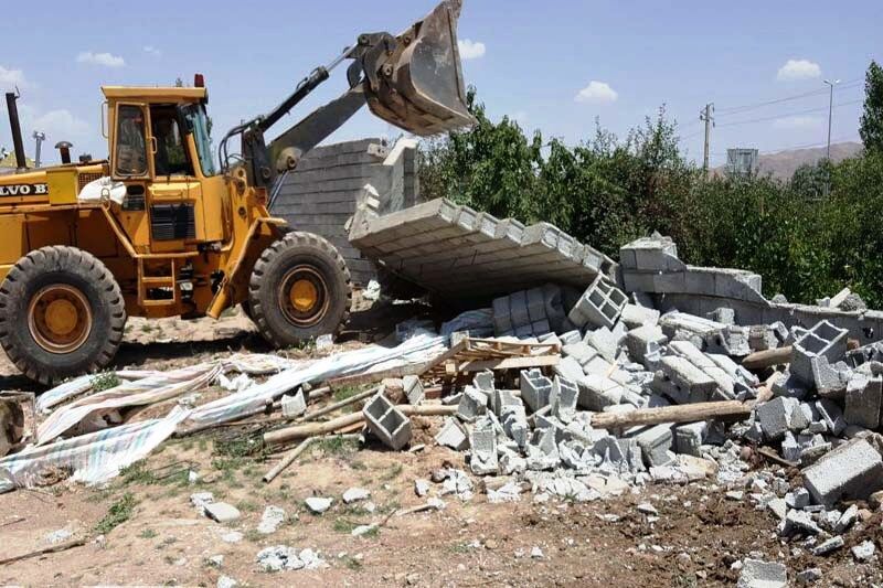 ۴۲هکتار ساخت و ساز غیرمجاز در  همدان تخریب شد