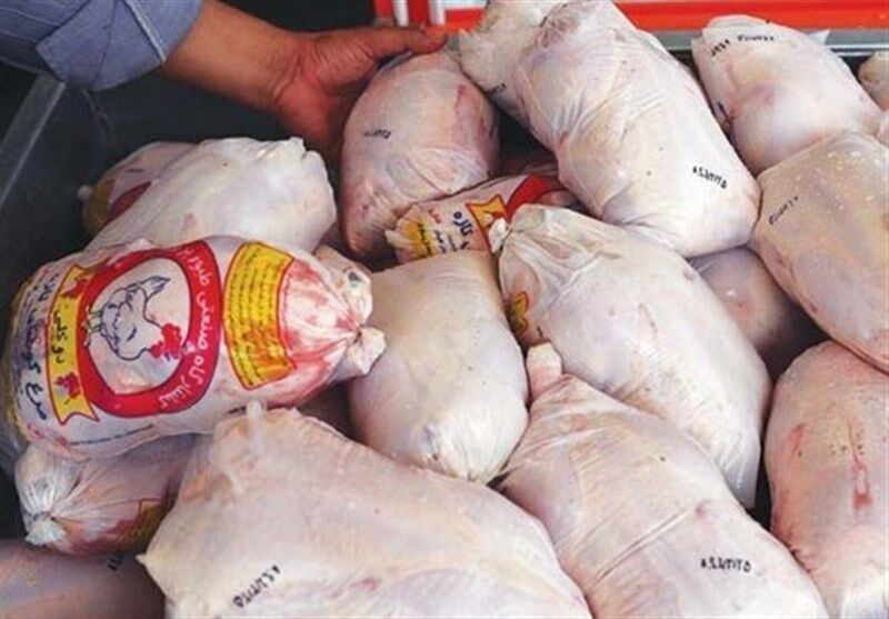 خروج مرغ زنده، گوشت مرغ منجمد و قطعه‌بندی شده از خراسان رضوی ممنوع است
