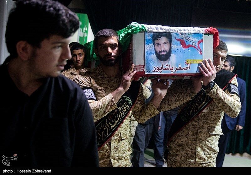پیکر شهید« اصغر پاشاپور» به خاک سپرده شد