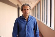 ایوب آقاخانی و دو نمایش جدید در وحدت و ایرانشهر