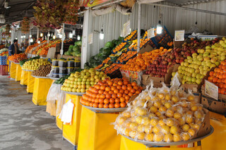 کاهش ۳۰ تا ۴۰ درصدی قیمت میوه در مشهد
