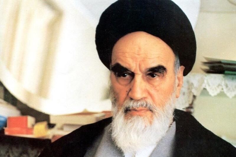 امام خمینی (ره) با اتکا به پابرهنه‌ها کشور را از بحران‌ها عبور داد