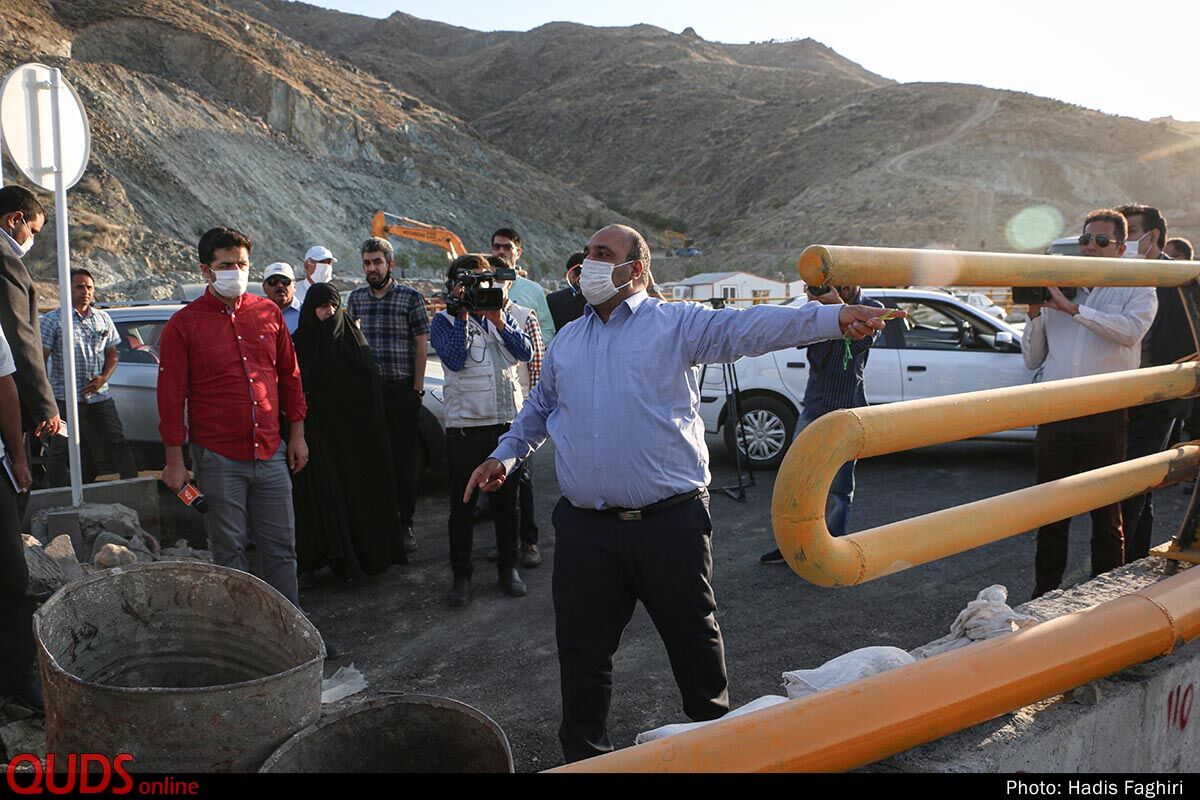 سردرگمی مسئولان در بازدید از پروژه کمربند جنوبی مشهد 