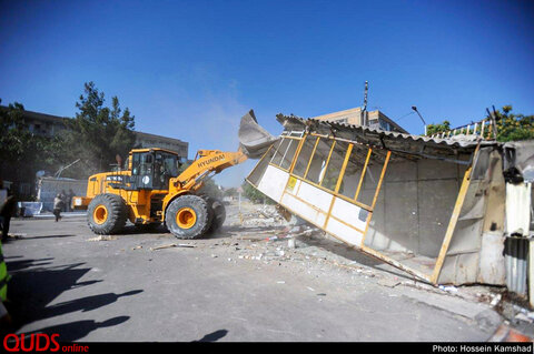 تخریب دیوار حائل میان شهرک شهید بهشتی و پردیس