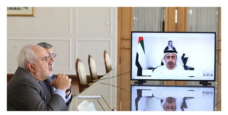 ظریف: با وزیر خارجه امارات توافق کردیم به گفت و گو بر مبنای ابتکار صلح هرمز ادامه دهیم
