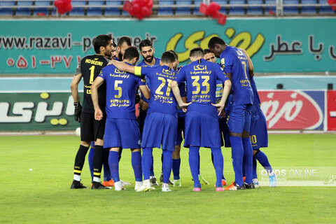 دیدار تیم های شهرخودرو مشهد و استقلال تهران