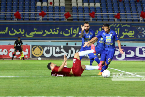 دیدار تیم های شهرخودرو مشهد و استقلال تهران