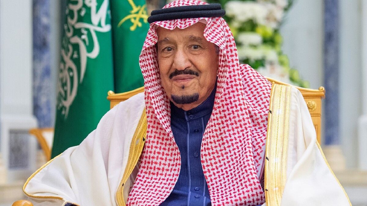 فرمان پادشاه عربستان برای برکناری شماری از مقامات به اتهام فساد
