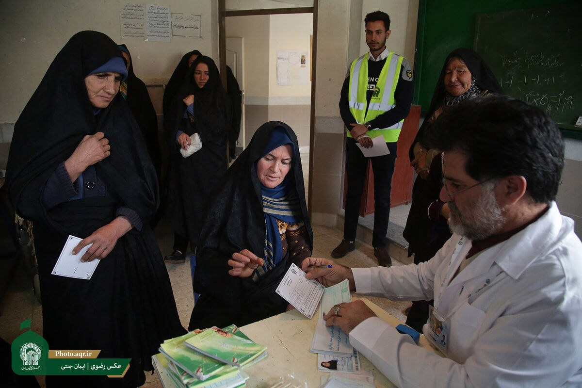تبلور خدمت خالصانه خادمیاران سلامت رضوی در اردوهای جهادی