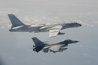 نیروی هوایی چین حمله به پایگاه آمریکا را تمرین کرد + فیلم