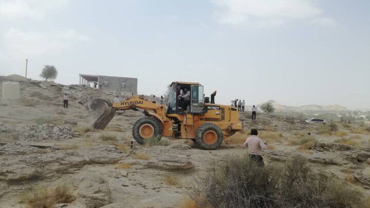 ۱۱۳۰ متر مربع از اراضی دولتی استان همدان رفع تصرف شد