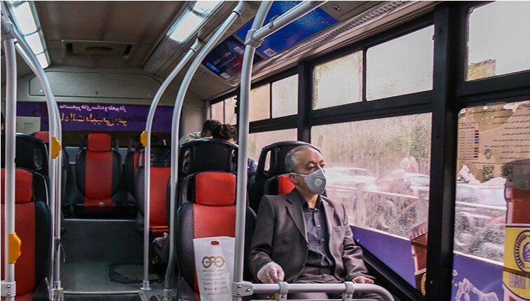 ۲۵ درصد مسافران اتوبوسهای درون‌شهری مشهد ماسک نمی‌زنند