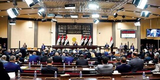 عضو پارلمان عراق: تهدید آمریکا به تعطیلی سفارت، نمایشی است