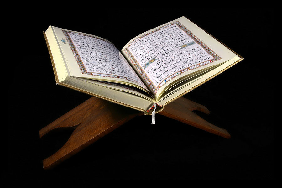 اجرای طرح قرآنی «قاری خانه خود باشید» در دهه آخر ماه صفر