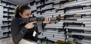 دلیل هجوم آمریکایی‌ها برای خرید اسلحه در آستانه انتخابات چیست؟