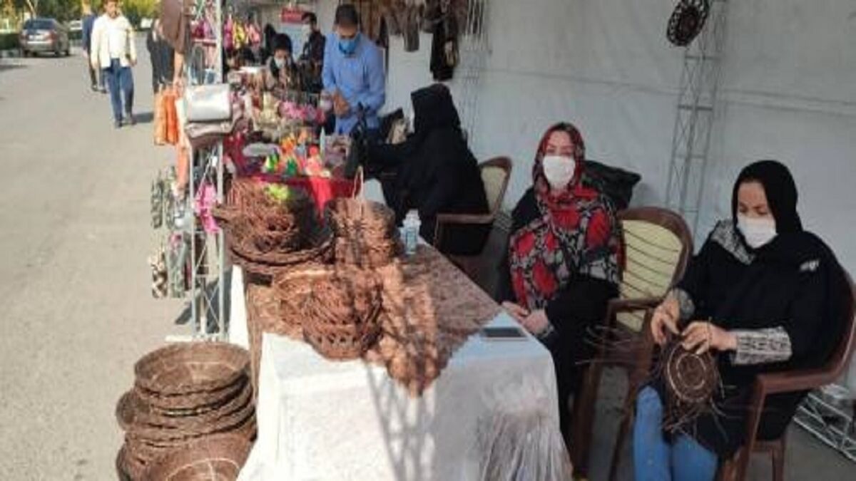 جمعه بازار ترنج در مشهد آغاز به کار کرد