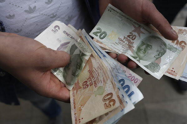 سقوط پول ملی ترکیه رکورد زد