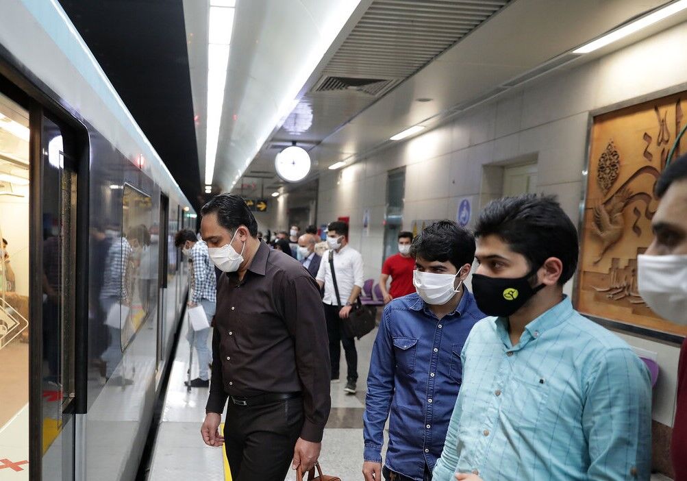 فعالیت آمران سلامت در مترو مشهد آغاز شد