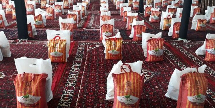 توزیع ۴ هزار بسته غذایی توسط هلال احمر فارس