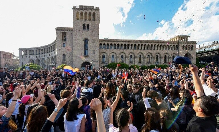 اعتراضات در ارمنستان| معترضان خواستار کناره گیری پاشینیان شدند
