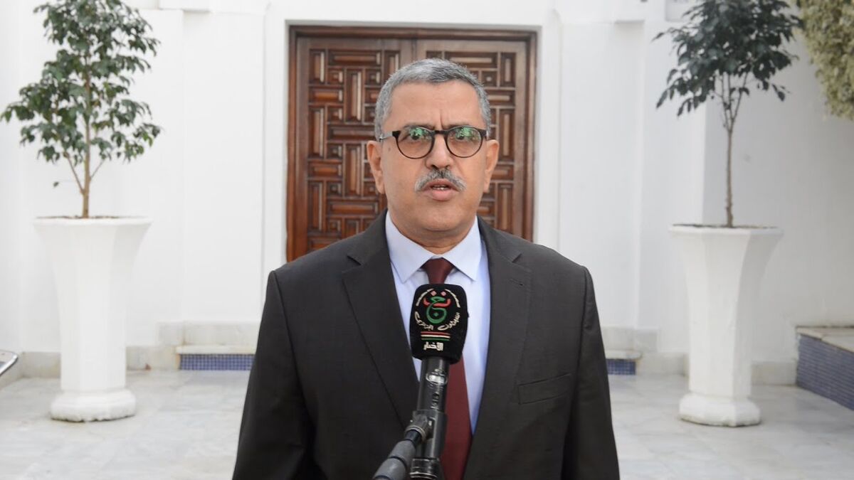 نخست وزیر الجزایر: رژیم صهیونیستی در مرزهایمان است و باید متحد شویم
